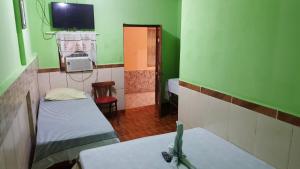 Gallery image of Hotel Economica in Coxen Hole