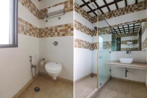 Duas fotografias de uma casa de banho com WC e lavatório. em FabHotel Prime Zewarat Inn em Nova Deli