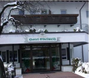 The building in which a szállodákat is located