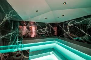 Bassein majutusasutuses Hotel Arkadia - "Adults Only" või selle lähedal
