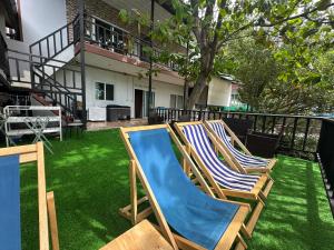 Balcony o terrace sa Sweed Dee Seaview Hostel