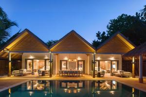 Bazén v ubytování Vakkaru Maldives - 30 percent off on seaplane transfers for stays until 19 Dec 2025 nebo v jeho okolí