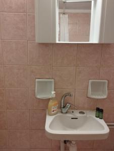 Koupelna v ubytování Krokida Unique Apt + 2 fotografie