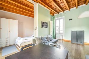 Posteľ alebo postele v izbe v ubytovaní Milano Porta Venezia & Città Studi Apartment