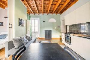 Kuchyňa alebo kuchynka v ubytovaní Milano Porta Venezia & Città Studi Apartment