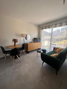 Photo de la galerie de l'établissement T1 de standing avec vue, à Corte