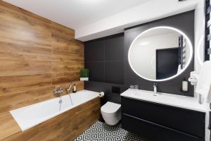 Łazienka w obiekcie Hotel New Skanpol