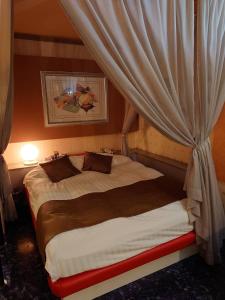 Postel nebo postele na pokoji v ubytování Hotel Fantacy (Adult Only)