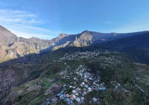 Un paisaje natural cerca de la casa de huéspedes