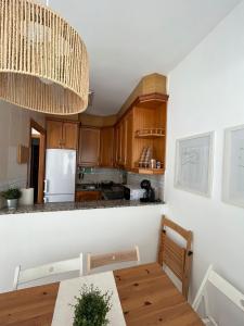 Kuchyň nebo kuchyňský kout v ubytování APARTAMENTO PEÑISCOLA