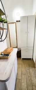 STUDIO- NICE MONT BORON, PISCINE SUR LA RESIDENCE
