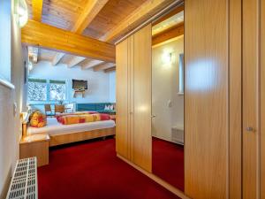 Posteľ alebo postele v izbe v ubytovaní Apartment Grissemann by Interhome