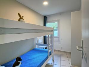 Ένα ή περισσότερα κρεβάτια σε δωμάτιο στο Holiday Home Hameau Océan-2 by Interhome +20 φωτογραφίες