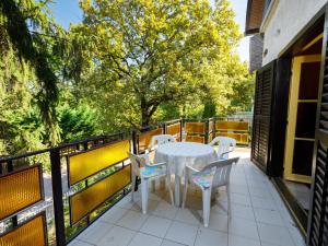 Balkón alebo terasa v ubytovaní Holiday Home Kiwi by Interhome