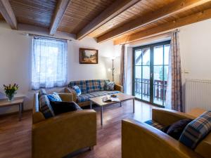 Posezení v ubytování Holiday Home Holiday Hill 32 by Interhome