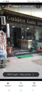 a picture of a store front with a window at Hotel golden gate dx in New Delhi