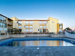 Fotografia z galérie ubytovania Apartment Les Maisons de la Plage-11 by Interhome v destinácii Narbonne-Plage