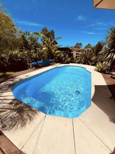 Πισίνα στο ή κοντά στο Casa Natural Mystic +7 φωτογραφίες