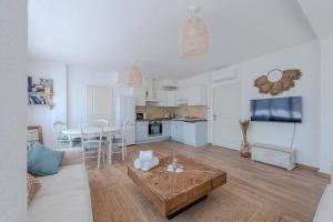 Predel za sedenje v nastanitvi The boheme chic - 200 meter from the beach-