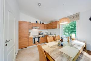 Küche/Küchenzeile in der Unterkunft Meer & Wald Wellness Appartements