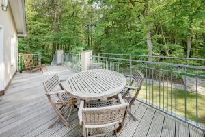 Ein Balkon oder eine Terrasse in der Unterkunft Meer & Wald Wellness Appartements