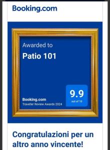 a picture of a gold picture frame on a website at Patio 101 in San Vito lo Capo