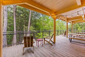 Balkón nebo terasa v ubytování Huttopia Lake George - Adirondacks