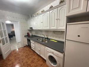 Kuchyňa alebo kuchynka v ubytovaní Apartamento Balcón del Tajo