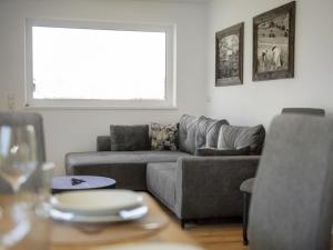 Posezení v ubytování Apartment Alpine Residence Auszeit by Interhome