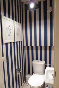 Et badeværelse på Apartment Green Garden 23 - 204 with shared pool by Interhome