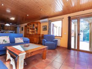 Гостиная зона в Holiday Home La font dels tres pins by Interhome