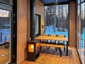 Swimmingpoolen hos eller tæt på Holiday Home Villa aava by Interhome