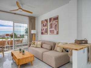 Posezení v ubytování Apartment Ático Los Pelicanos by Interhome