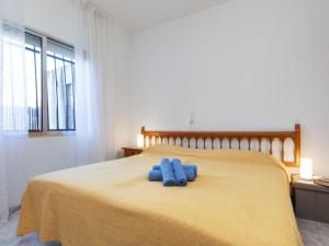 Ένα ή περισσότερα κρεβάτια σε δωμάτιο στο Holiday Home Villa Remedio by Interhome