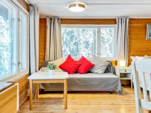 Posezení v ubytování Holiday Home Köningsviken by Interhome