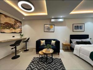 Posedenie v ubytovaní Luxury & Modern Studio Apartment