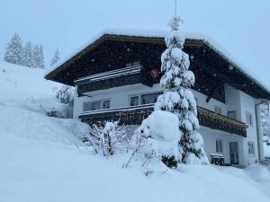 Bergjuwel Kleinwalsertal v zimě