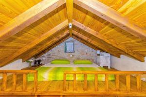 Ένα ή περισσότερα κρεβάτια σε δωμάτιο στο House Vinko