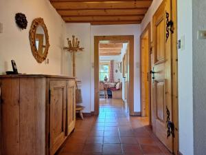 Fotografie z fotogalerie ubytování Chalet Apartments Ferius inklusive Jokercard im Sommer v Saalbachu