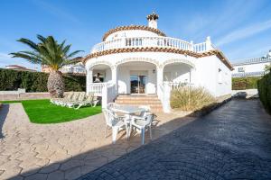 Το κτήριο όπου στεγάζεται  η βίλα