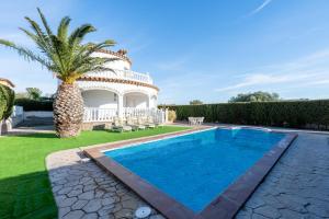 Πισίνα στο ή κοντά στο Villa Marisol,piscina privada, aire