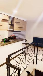 Kuchyň nebo kuchyňský kout v ubytování Apartaestudio duplex, excelente ubicación en Pasto