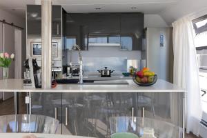 Gallery image of Unique in Barcelona ! Catamaran with a private swimming pool in Barcelona