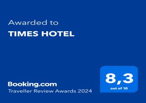 峴港的住宿－TIMES HOTEL，蓝色的屏幕,文字被授予酒店数次