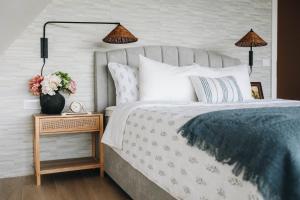 Llit o llits en una habitació de Hilltop Cabin