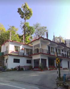 Shri madhuganga palace NH 7 bedanu chamoli uttarakhand