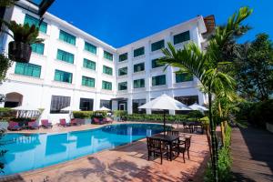 Bazén v ubytování Kingdom Angkor Hotel nebo v jeho okolí