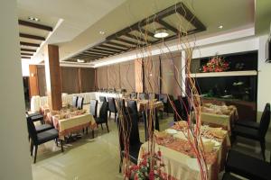 Park Residency Airport Road的休息区