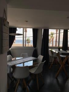 Fotografia z galérie ubytovania Apartamento Torre Yago primera linea playa Benidorm con Wi-Fi & AC v destinácii Benidorm