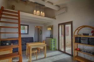 Kuchyň nebo kuchyňský kout v ubytování Appartement DOLCE 9 Lumio